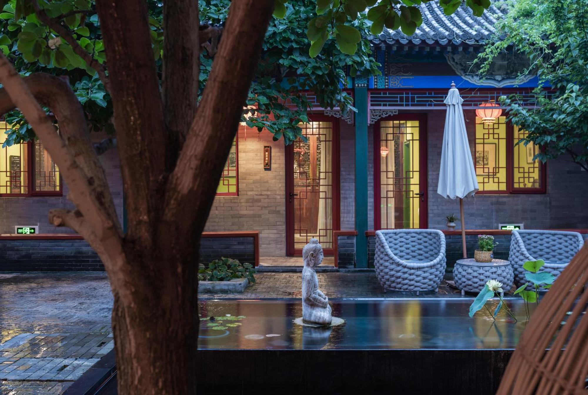 Hotel Cote Cour Deductive Beijing - Quadrangle Close To Tiananmen Square & Forbidden City & Nanluoguxiang, Walk To Wangfujing, English Speaking, Free Wifi, Free Laundry, Free Wonton & Noodles With Tour Ticket Service, Free Selfies With Ancient Costum Exterior foto
