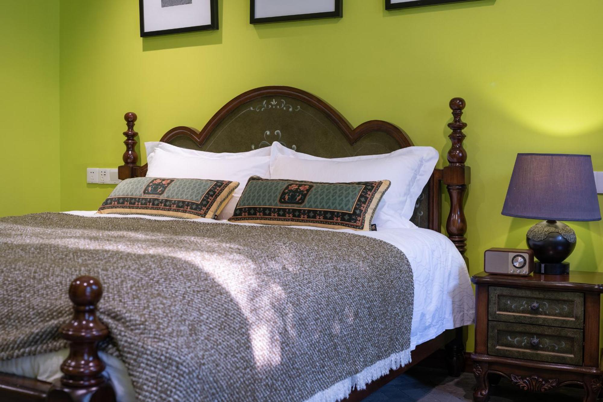 Hotel Cote Cour Deductive Beijing - Quadrangle Close To Tiananmen Square & Forbidden City & Nanluoguxiang, Walk To Wangfujing, English Speaking, Free Wifi, Free Laundry, Free Wonton & Noodles With Tour Ticket Service, Free Selfies With Ancient Costum Exterior foto